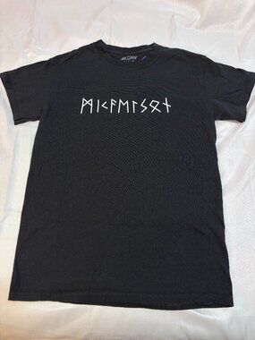 The Originals "Mikaelson" Rune Graphic T-Shirt Black Size Small Gildan